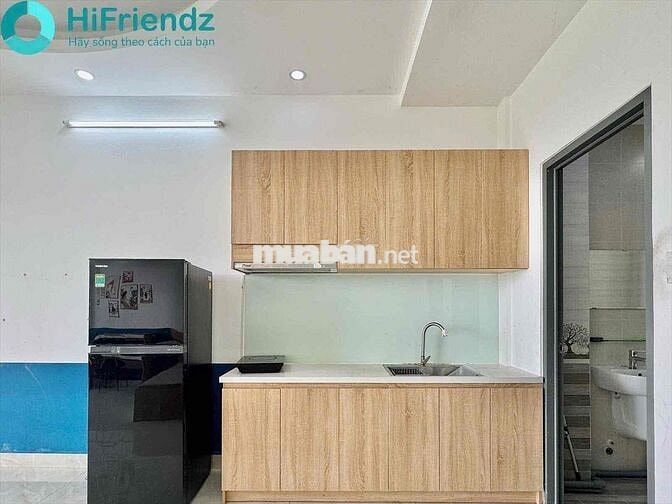 Khai trường phòng mới xây bancol siêu thoáng mát thuận tiện ueh vhu rm