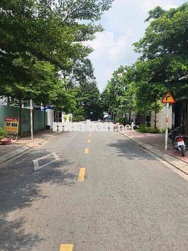 NHÀ MẶT TIỀN MỚI 100% XTS HÓC MÔN. GẦN TRƯỜNG PHẠM VĂN SÁNG