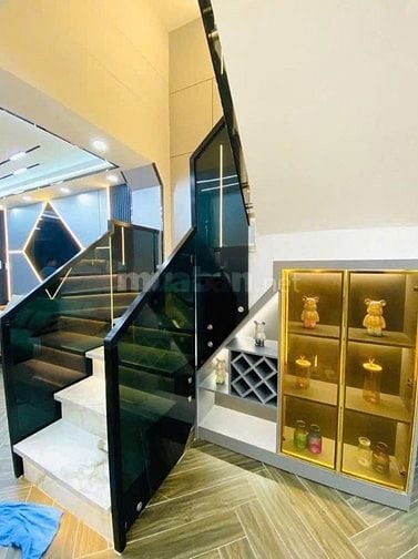 Nhà Siêu ĐẸP Hẻm Xe Hơi Ngay Cầu Long Kiểng, 04 PN, 03 Tầng, 3x14m