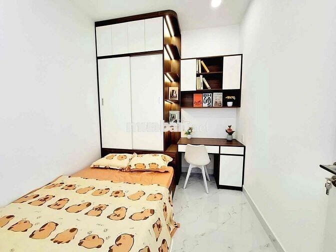 1 căn *** Q. Tân Phú nhà mới 100% hẽm xe hơi thông