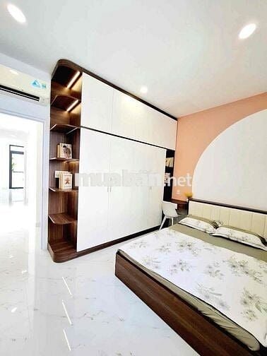 1 căn *** Q. Tân Phú nhà mới 100% hẽm xe hơi thông