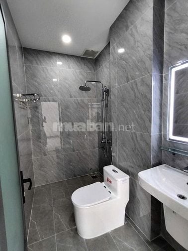 Chỉ hơn 7 đồng có Nhà Thạnh Xuân 25.(5x17m 4 lâu ) kề Công Viên 150ha.