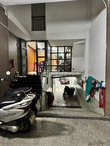 Hẻm 8m 7 tầng btct 10 CHDV cao cấp 109m2 đất 520m2 xd Tân Bình