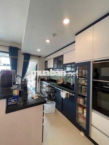 BÁN CĂN 3PN 2WC NỘI THẤT ĐẸP THOÁNG MÁT GẦN SÂN BAY