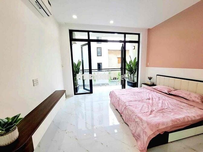 1 căn *** Q. Tân Phú nhà mới 100% hẽm xe hơi thông