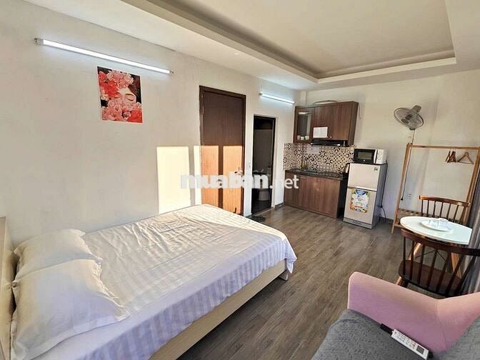 Trống sẵn Studio 28m2 full đồ ban công thoáng, Đội Cấn