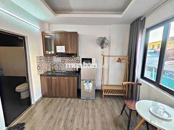 Trống sẵn Studio 28m2 full đồ ban công thoáng, Đội Cấn