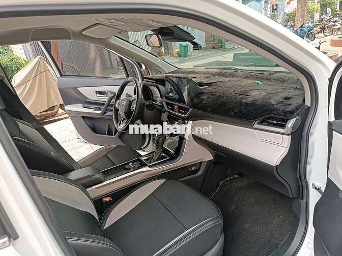 Toyota Veloz Cross 2022 CVT Top - 19000 km