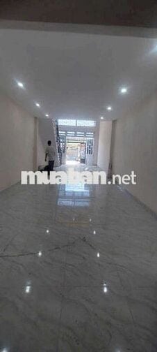 Cho thuê nhà mt tx 22 kinh doanh buôn bán nhỏ giá 9tr