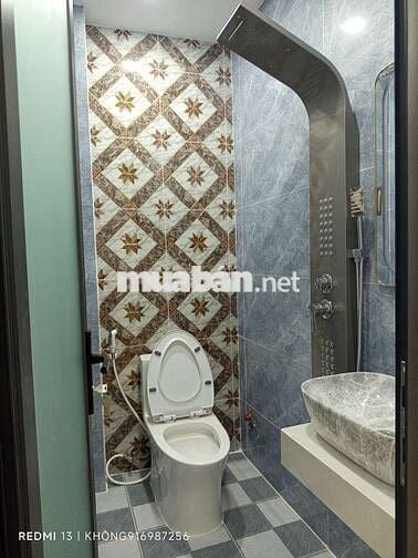 Nhà Quận Bình Tân siêu phẩm hẻm xe hơi Lê Đình Cẩn giá rẻ