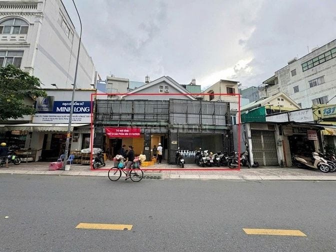 Cho thuê nhà mặt tiền Nguyễn Phúc Nguyên, P.10, Q.3 giá 80tr