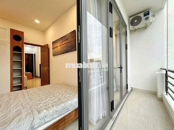 Căn Hộ 2 Phòng Ngủ ..... Ngay Vòng Xoay Lý Chính Thắng 💦💦