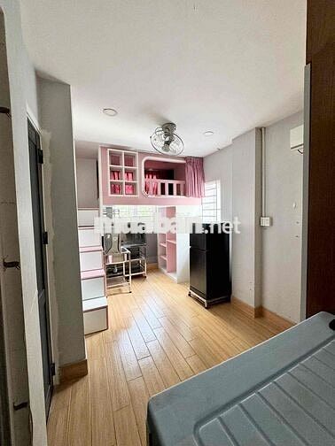 CHỦ NHÀ CHO THUÊ CÂN 2 PHÒNG NGỦ FULL NỘI THẤT SƯ VẠN HẠNH QUẬN 10