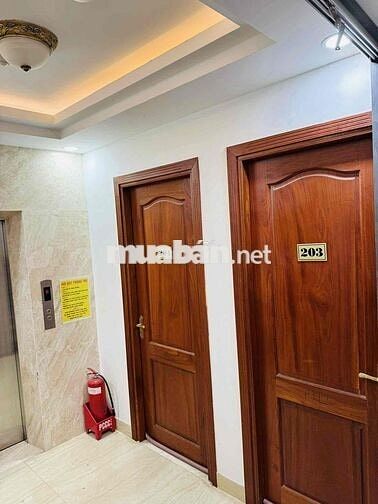 Còn 1 phòng lan can đường số 5 kế bên Đại học luật , Giga mall ,