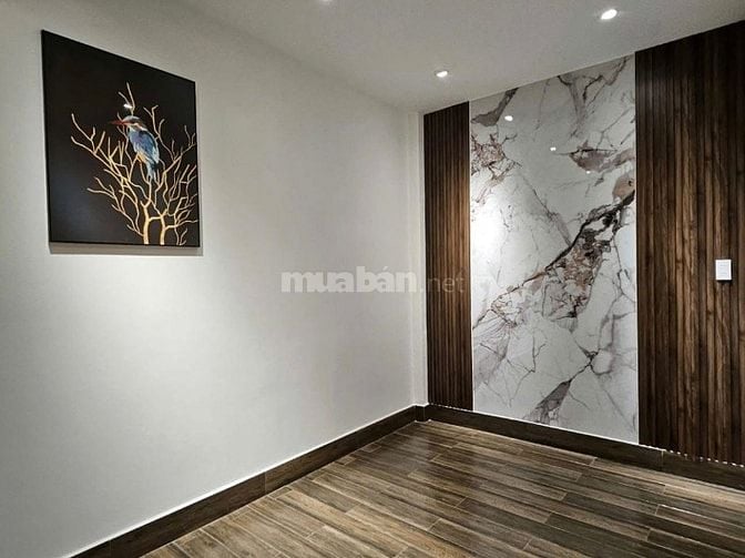 Thanh lý cuối năm nhà Lý Thái Tổ-Quận 10 DT 65m2 giá 1Tỷ990 vào ở ngay