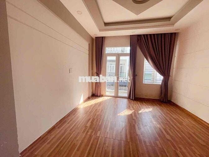 Nhà Đẹp Hẻm Xe Tải Tô Hiệu.DT:4 X 15Trêt 2lầu ST. 5PN 4WC