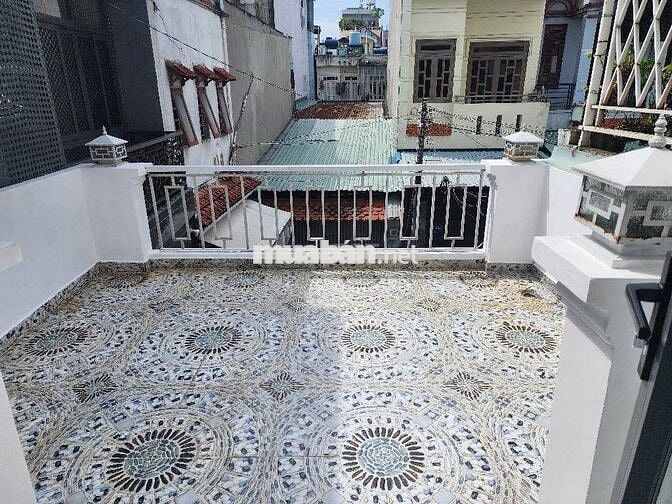 NHÀ HXH, NGANG 4,2M RỘNG, P.HIỆP THÀNH, KHU TRUNG TÂM, GIÁ 5,2 TỶ