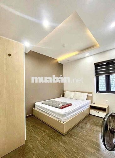 Nhà nghỉ 6 tầng KCN Tràng Duệ doanh thu hơn 1 tỷ/ năm giá 10,5 tỷ