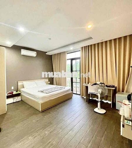 Nhà nghỉ 6 tầng KCN Tràng Duệ doanh thu hơn 1 tỷ/ năm giá 10,5 tỷ