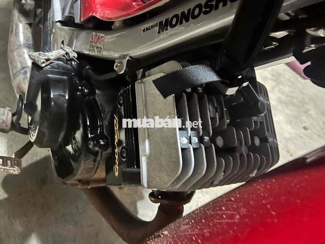 xipo vừa chạy vừa phê