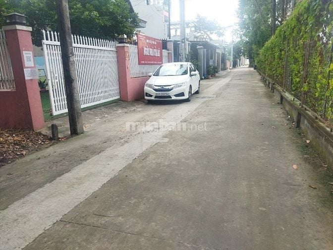 Bán nhà 2 tầng, 270m2, 10m x 27m, DX001, P. Phú Mỹ, TDM. Giá 6.2 tỷ