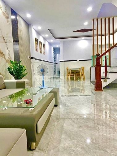 NHÀ BƯNG ÔNG THOÀN NGAY ĐƯỜNG DƯƠNG ĐÌNH HỘI RẼ VÀO 