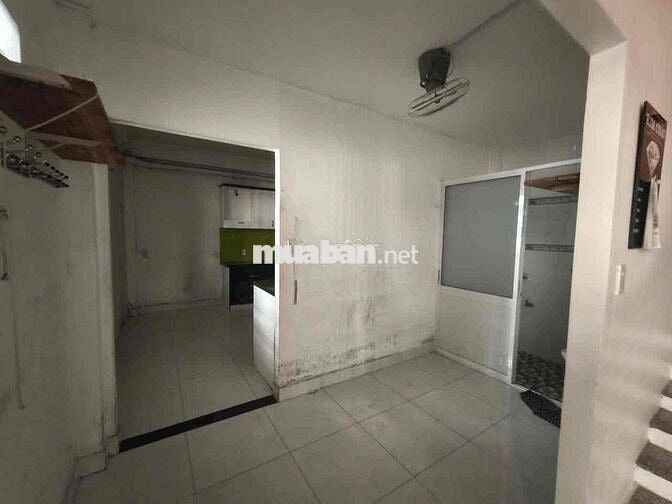 Cho thuê nhà góc 2 mặt tiền Bình Phú P10 Q6