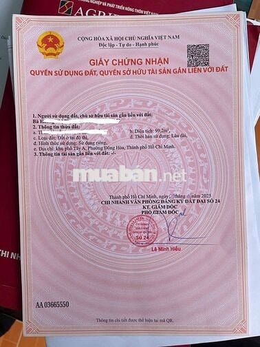 Nhà mặt tiền 100m2 ,3 phòng ngủ. TT Dĩ An