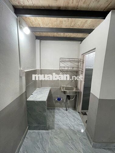 Phòng mới vừa xây xong, ngay đường Phạm Văn Đồng gần Cầu Bình Lợi