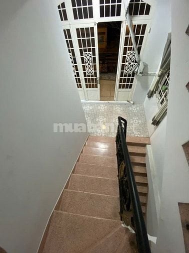 TÂN PHÚ, BÁN CĂN HỘ DỊCH VỤ 68m2 ĐÚC 5 TẦNG, HẺM NHỰA 8M,NHỈNH 7 TỶ