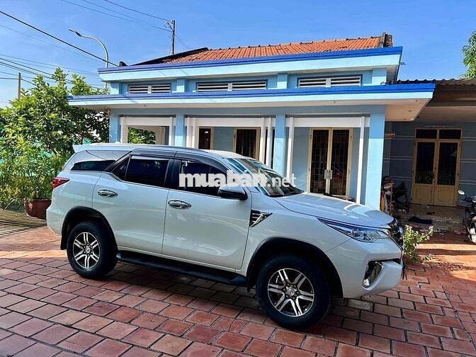 Fortuner 2018 Dầu tự động Xe gia đình SG 51G-