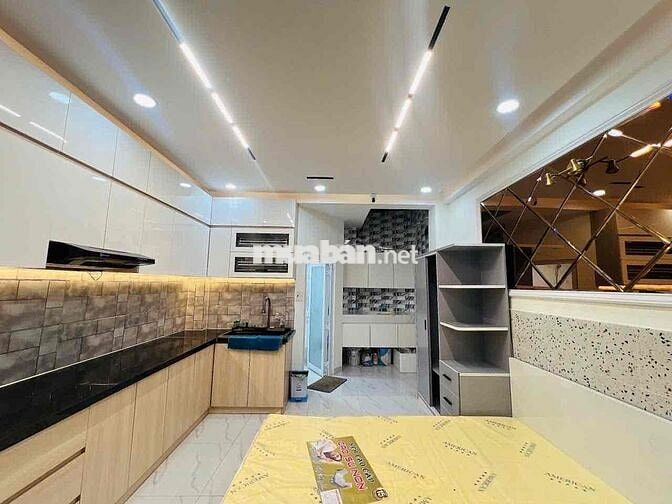 STUDIO CAO CẤP THIẾT KẾ HIỆN ĐẠI CHO GIA ĐÌNH KẾ CRESENT MALL QUẬN 7