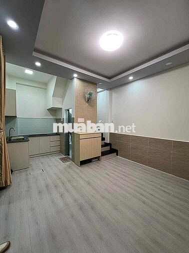 Nhà Mới Xây Cho Thuê ( Có Bancong )