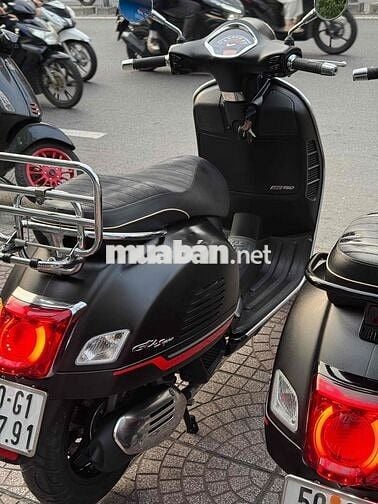 Vespa GTS S 150 150 2022 chính chủ xe đẹp mới 90%