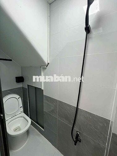 Nhà Mới Xây Cho Thuê ( Có Bancong )