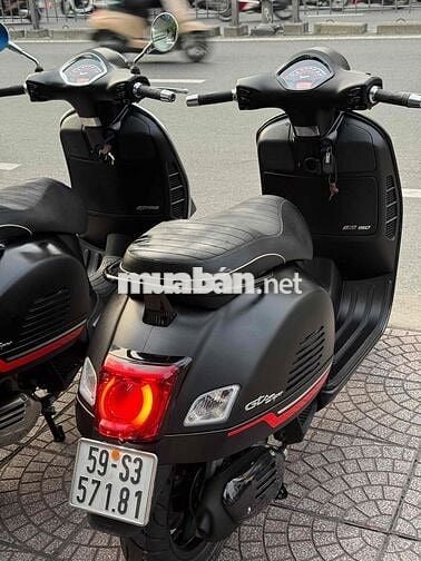Vespa GTS S 150 150 2022 chính chủ xe đẹp mới 90%