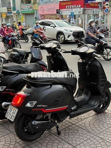 Vespa GTS S 150 150 2022 chính chủ xe đẹp mới 90%