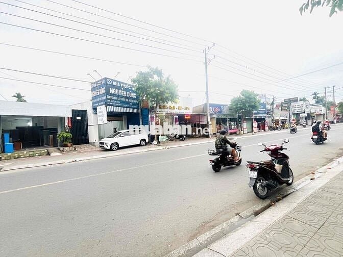 MẶT TIỀN ĐƯỜNG TRẦN HƯNG ĐẠO DT 258,5m2