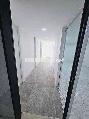 Mb PASTUER Q1. ĐỐI DIỆN SG CENTER, DT 100M2. giá có 20tr