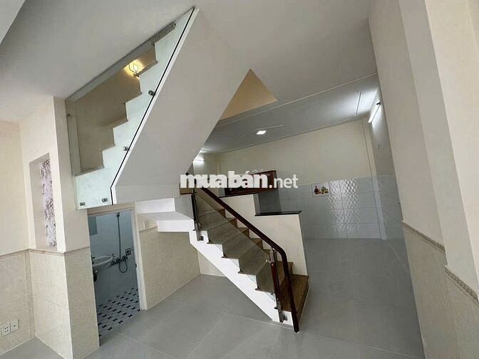 Nhà trong Chợ Vải bán sỉ Phú Thọ Hòa, Q. Tân Phú dt57m2 đúc 1 lầu