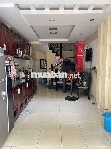 NHÀ HẬU GIANG 5 TẦNG MỚI ĐẸP, GIÁ GẦN 6 TỶ, THÍCH HỢP GĐ ĐÔNG NGƯỜI