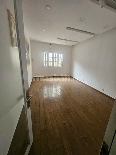 Cho thuê nhà mặt tiền Quang Trung, P8, Q. Gò Vấp giá 30tr.