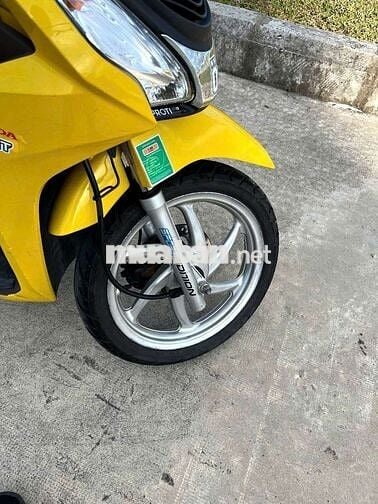 Honda Vision 2019 màu Vàng 39999 km