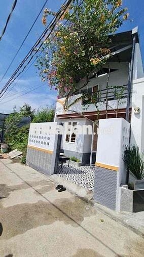 Nhà 1 Lầu 4 x 10m Đường Xe ÔTô , Nội Thất Sổ Hồng Sẵn. Giá 920Tr TL