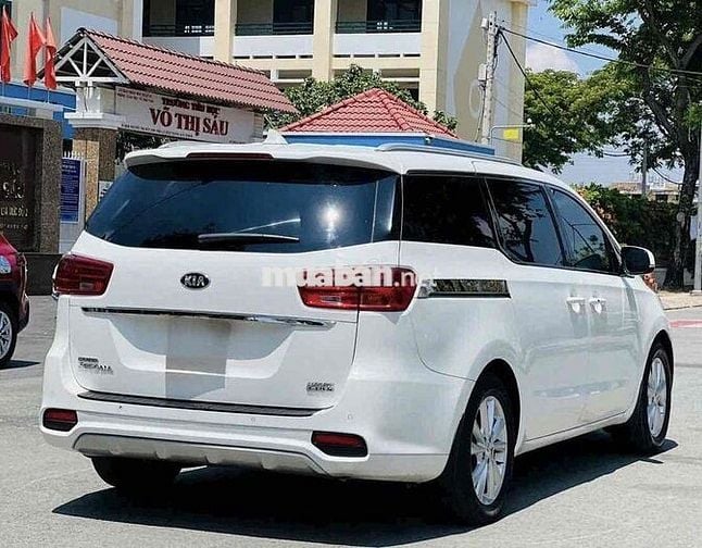Kia Sedona 2020 Full Option 85.000km