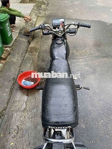 Nhà dư xe cần bán