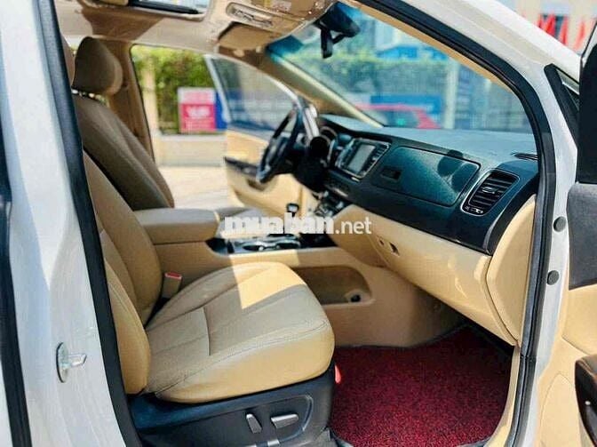 Kia Sedona 2020 Full Option 85.000km