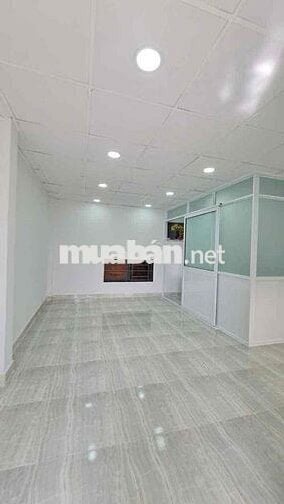 Nhà 1 Lầu 4 x 10m Đường Xe ÔTô , Nội Thất Sổ Hồng Sẵn. Giá 920Tr TL