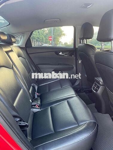 Kia Cerato 2021 bản  1.6 MT odo 85000 km