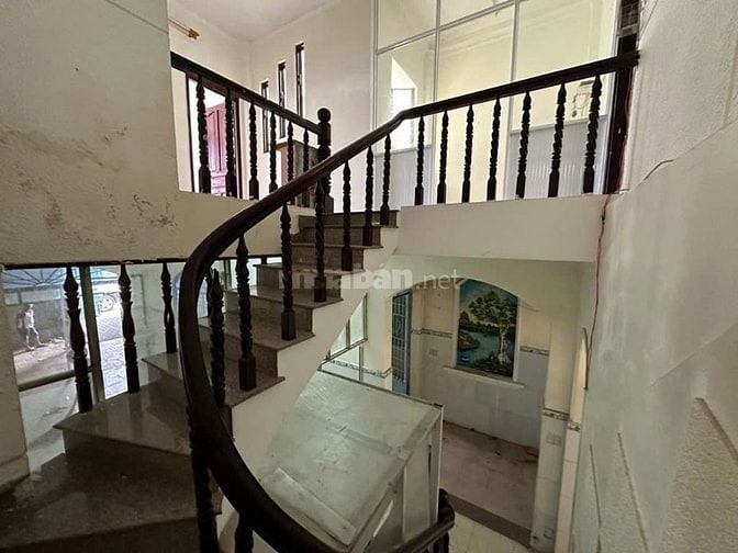 CHO THUÊ NHÀ HẺM XE TẢI ( DƯƠNG QUẢNG HÀM ) P6 - GV <> 9 6*23M ) 1 LẦU